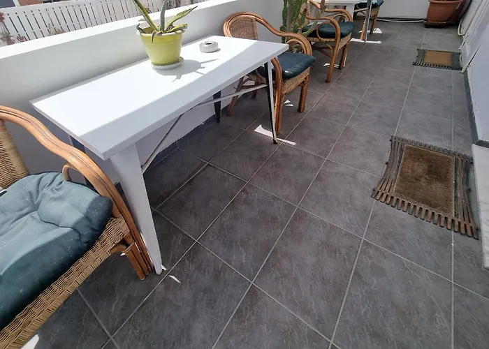 Pleasure View Perísza