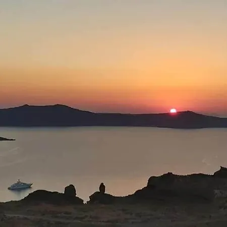 Pleasure View * Perissa (Santorini)