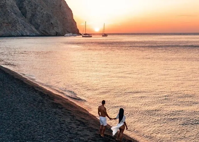 Pleasure View Perissa (Santorini)